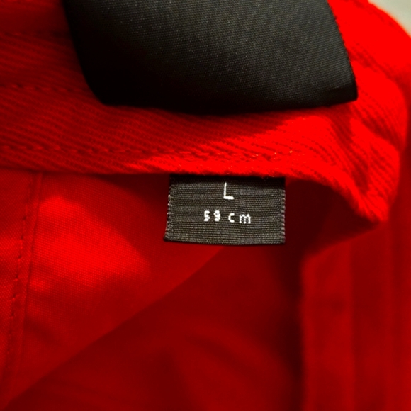 BALENCIAGA Soccer Cap - Picture 5 of 8